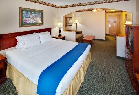 Holiday Inn Express & Suites Clinton By Ihg Buitenkant foto
