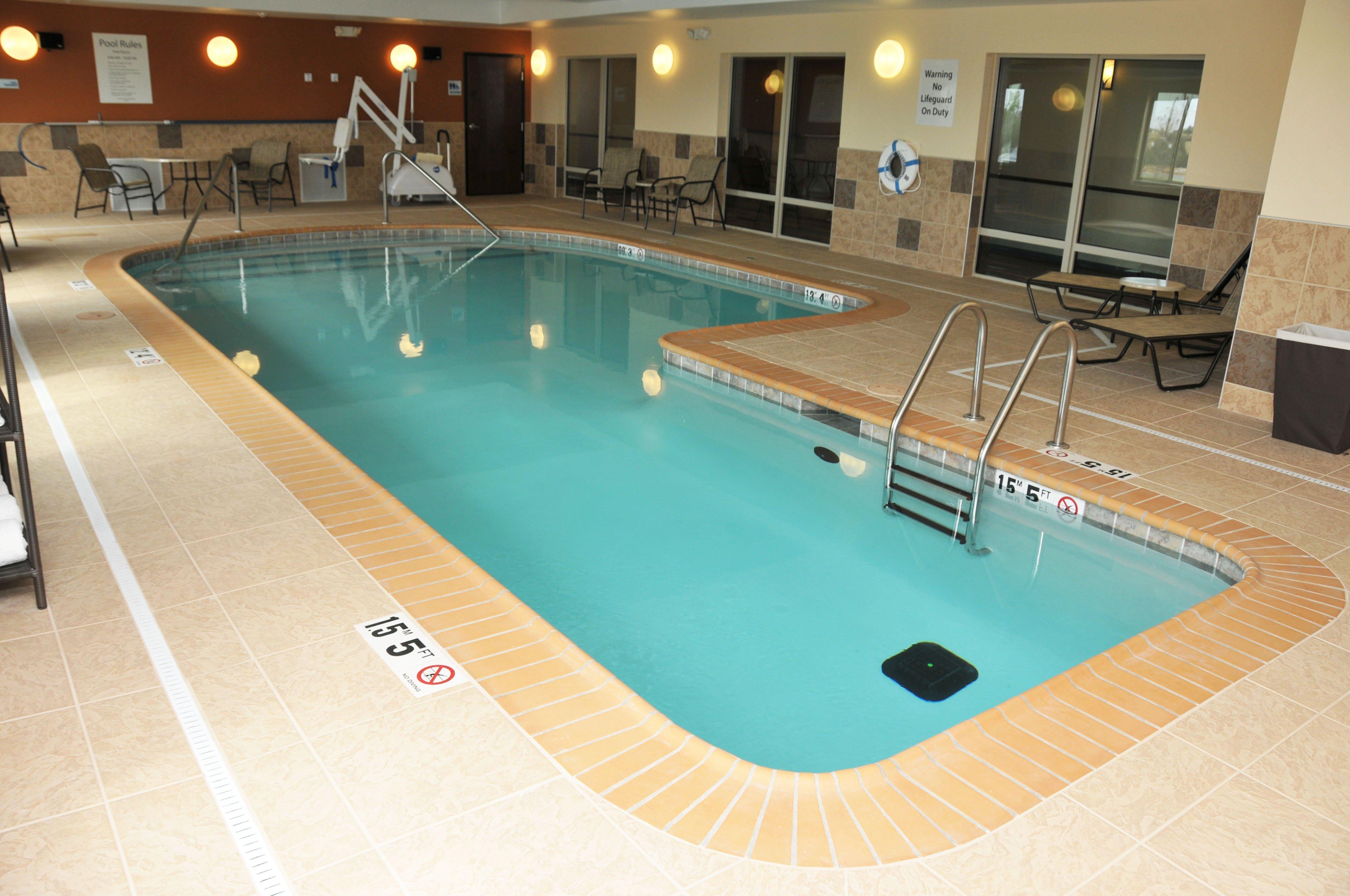 Holiday Inn Express & Suites Clinton By Ihg Buitenkant foto